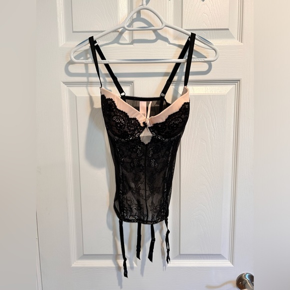 Victoria's Secret Other - Victoria’s secret 36D Lace Corset Bustier Like New black/tan